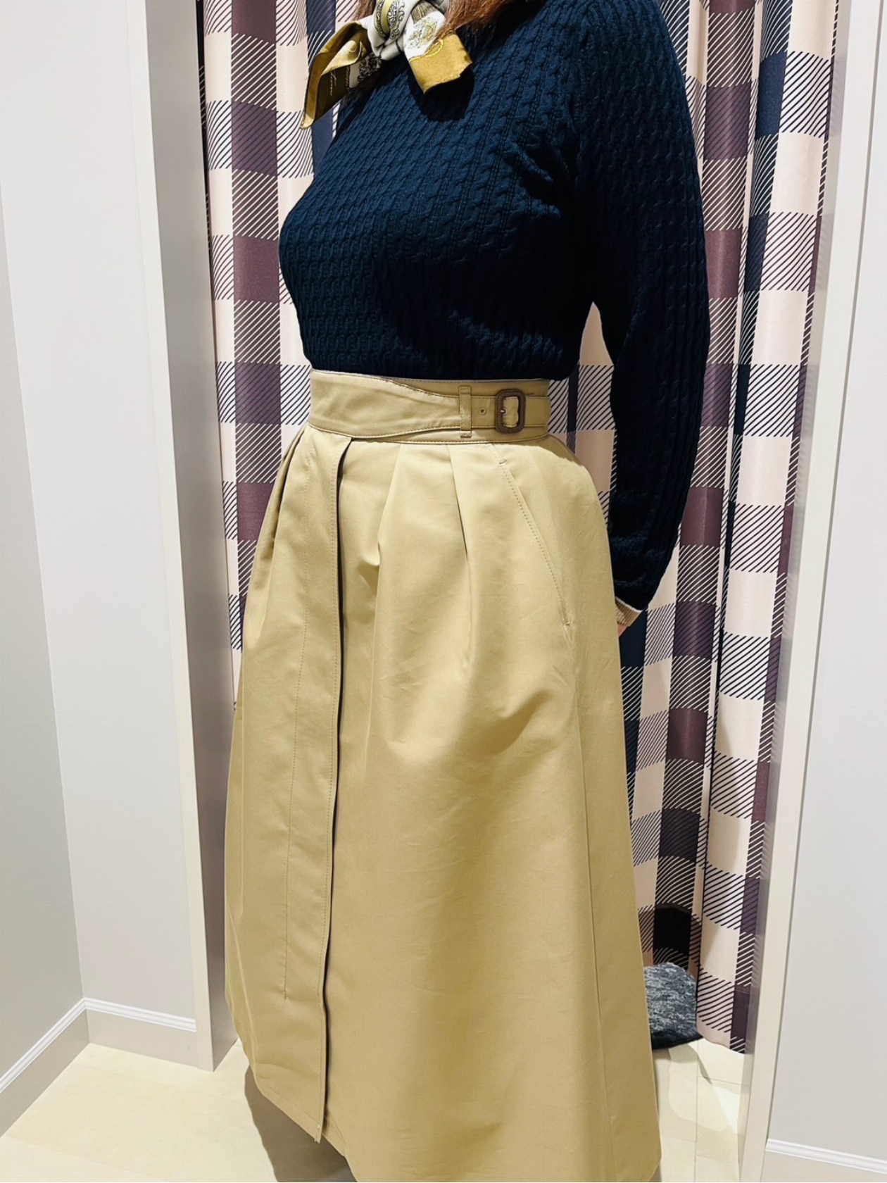【新品】Aquascutum アクアスキュータム　トレンチ風スカート　紺　Ｓ MATSUMOTO 阪急梅田本店