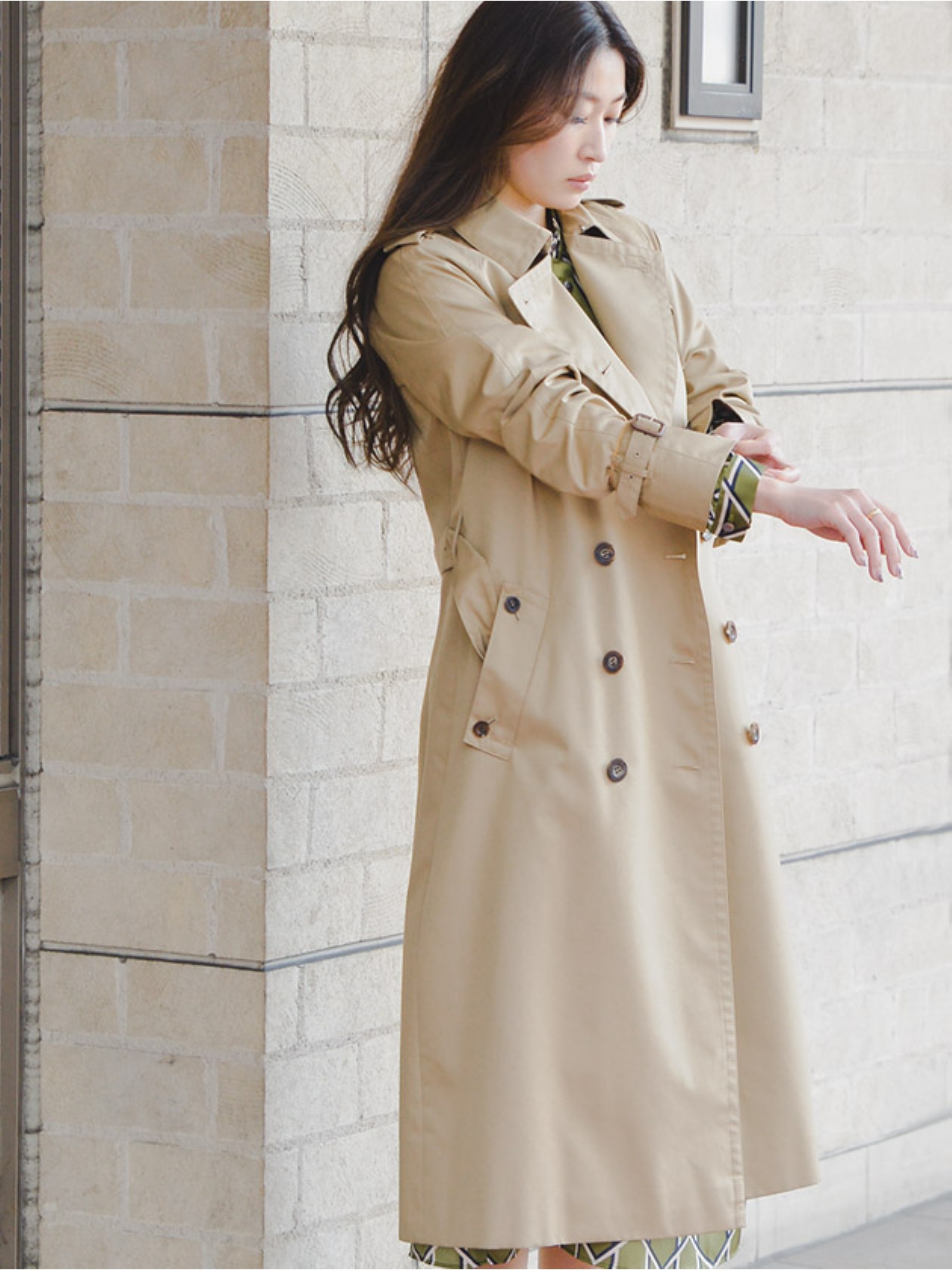 英国製Aquascutum　トレンチコート　ベージュ　ロング丈　ダブルボタン 英国製Aquascutum トレンチコート ベージュ ロング丈 ダブルボタン