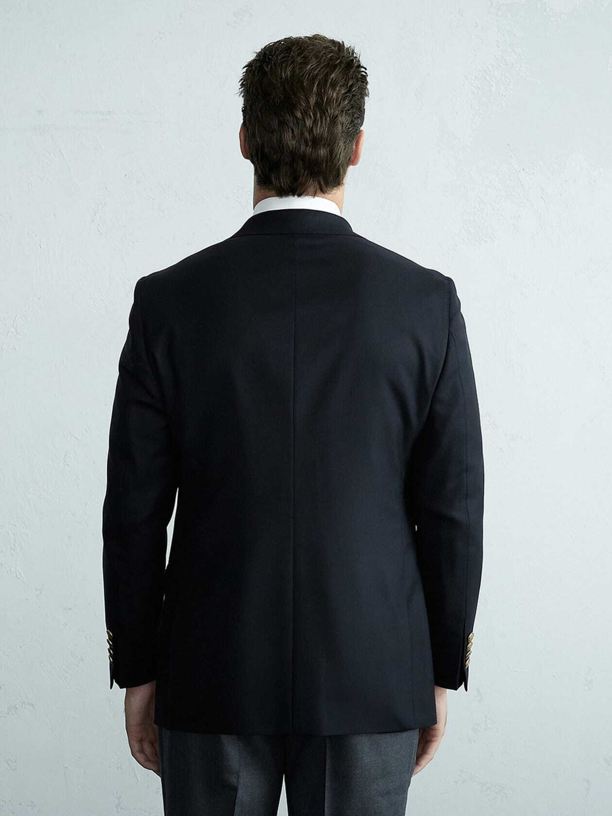 ネイビーブレザー