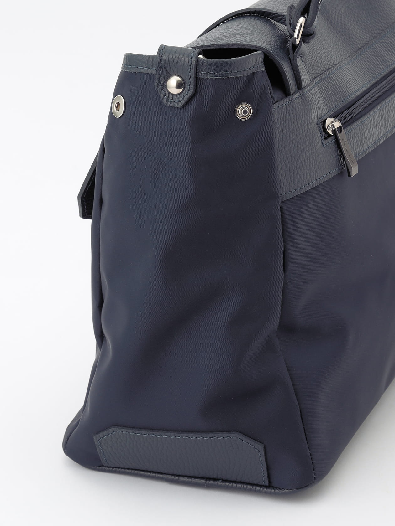 Aquascutum ショルダーバッグ レザー レッド ターンロック 2way 2 Way 