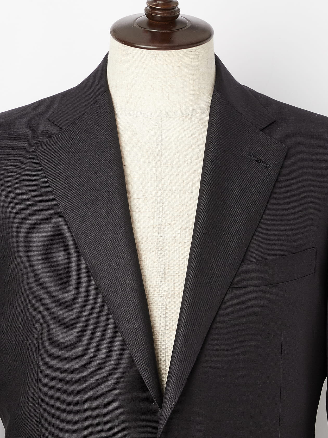 Honey Ash-Black-Suit