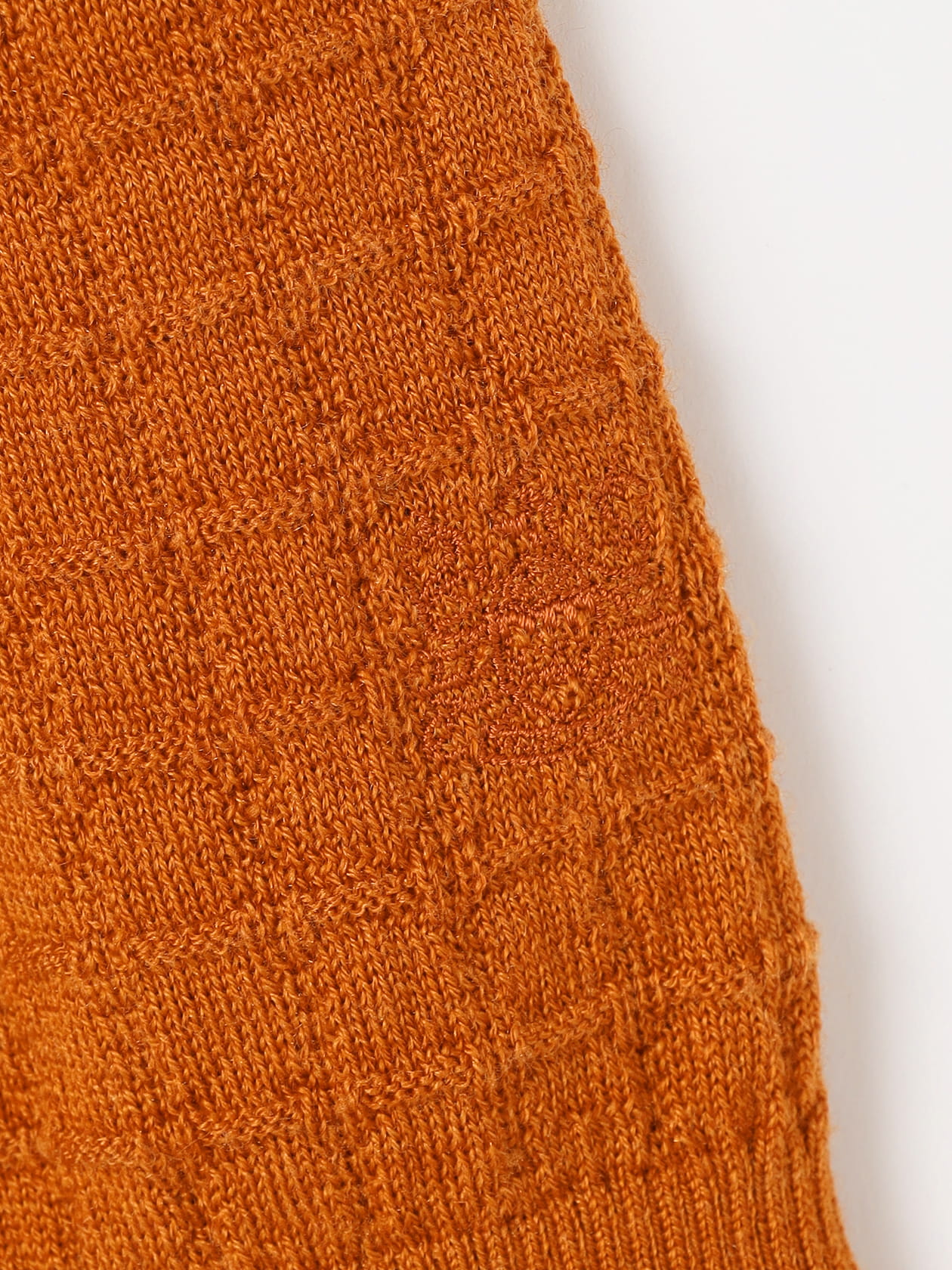 Lattice jaquard Mock-neck Lattice jaquard Mock-neck