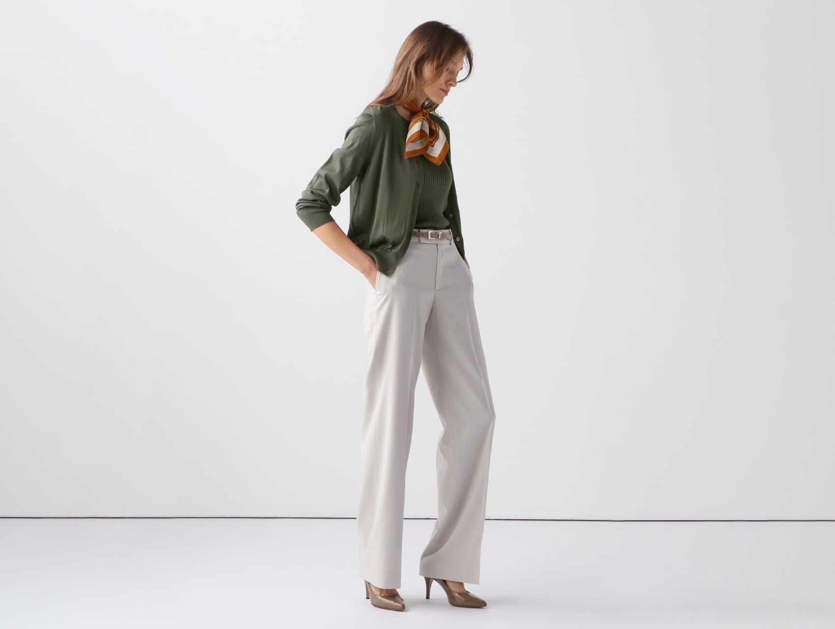 美品⭐︎Aquascutum アクアスキュータム　カーディガン　シルク シルクニットカーディガン