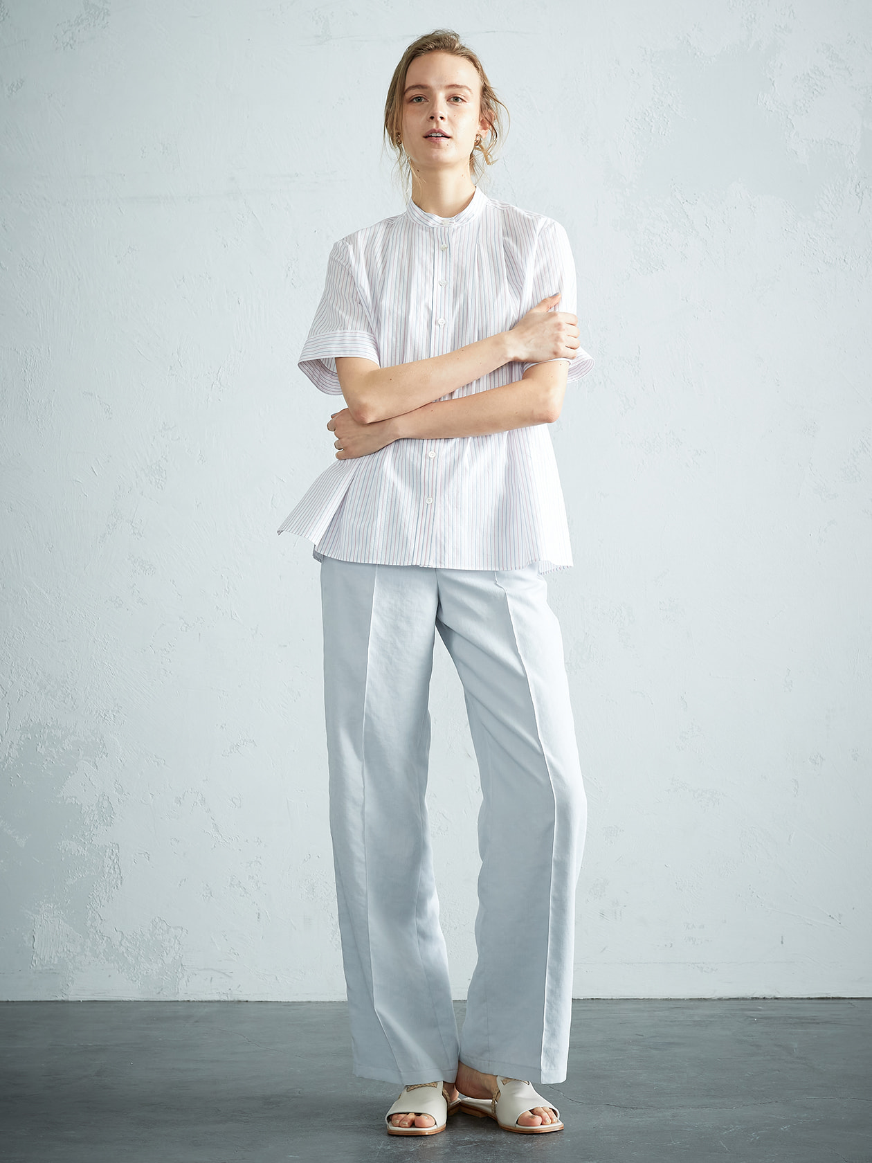 新品タグ付き ネストローブ 麻 スタンドカラー タックシャツ ブラウス ワイド 刺繍ストライプ スタンドカラータックシャツ