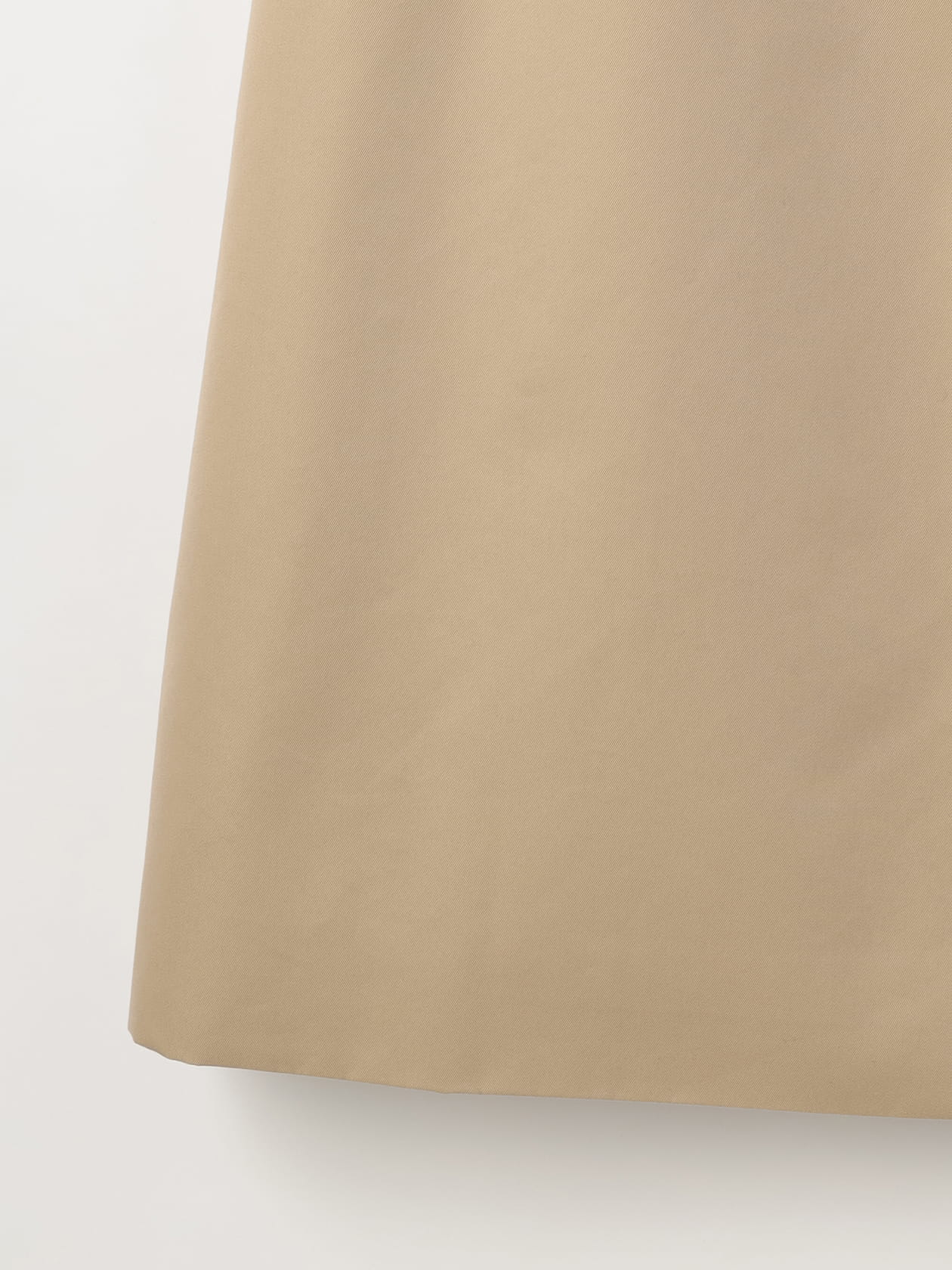 ミニマルトレンチコート