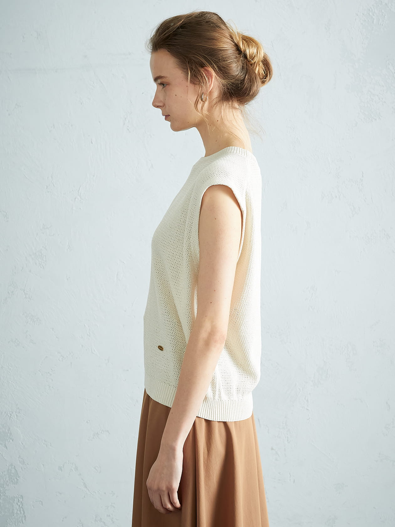 ペーパーヤーンニットベスト