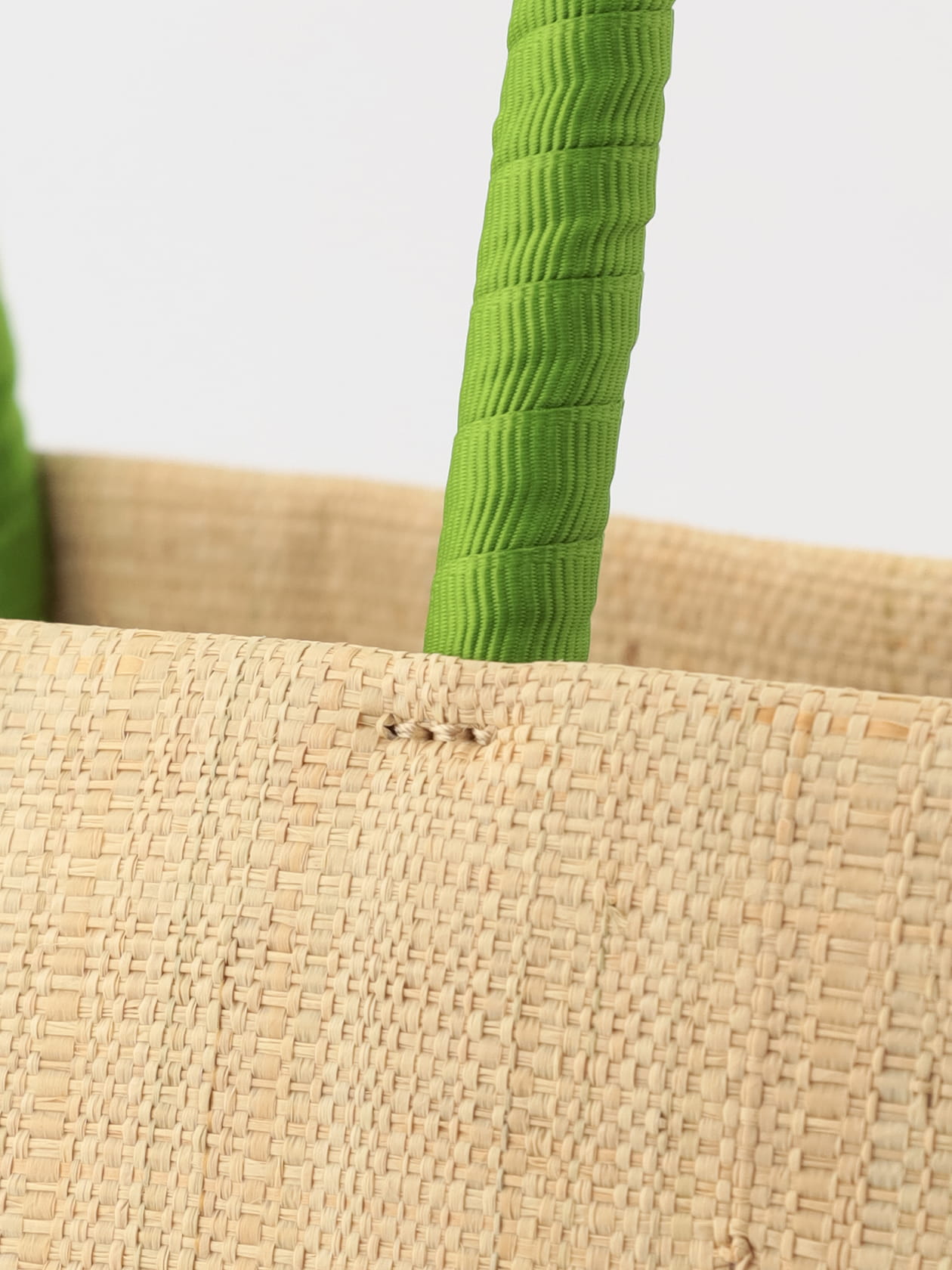 ロゴ刺繍ラフィアトートバッグ