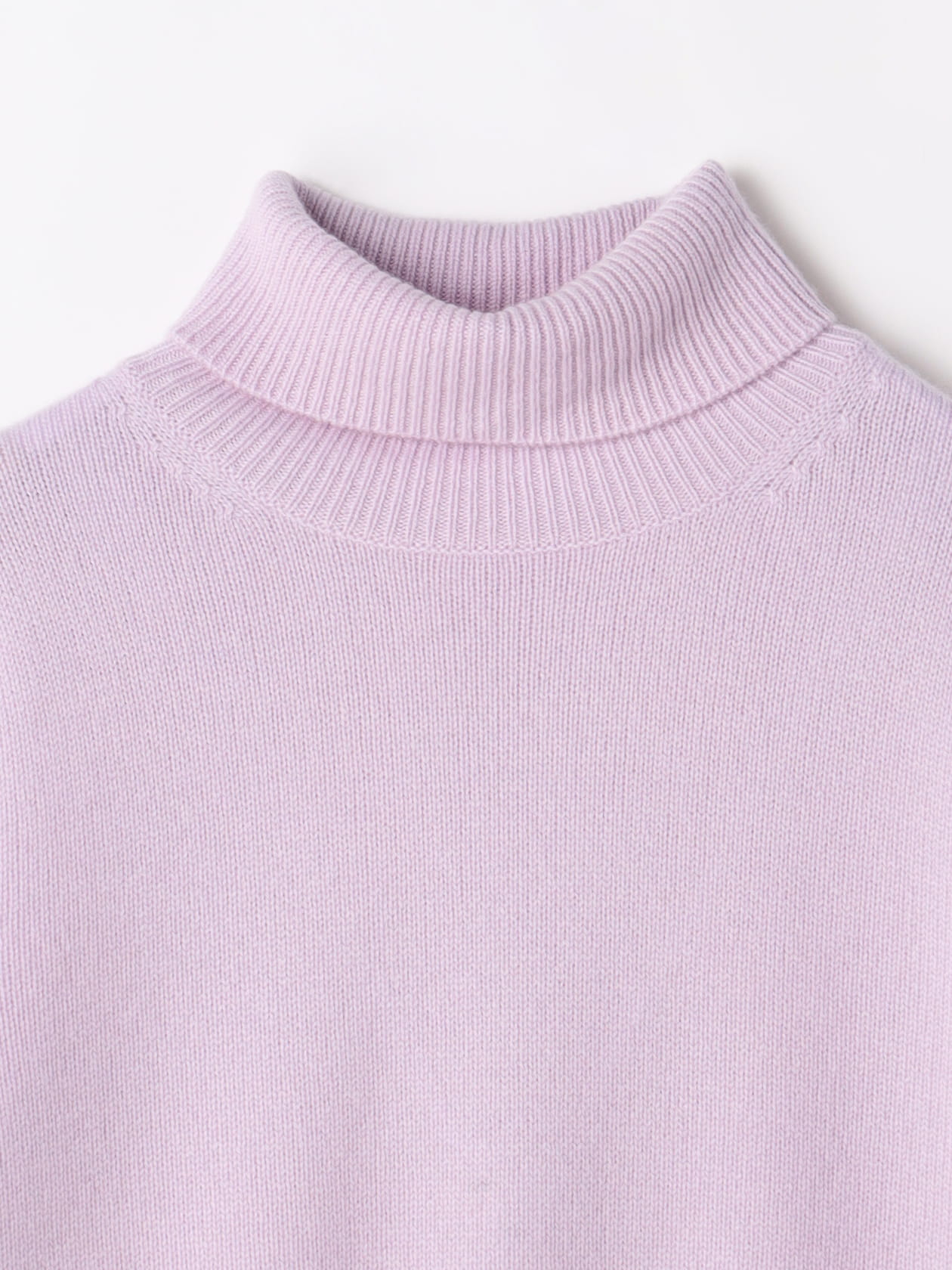 ピュアカシミヤタートルニット