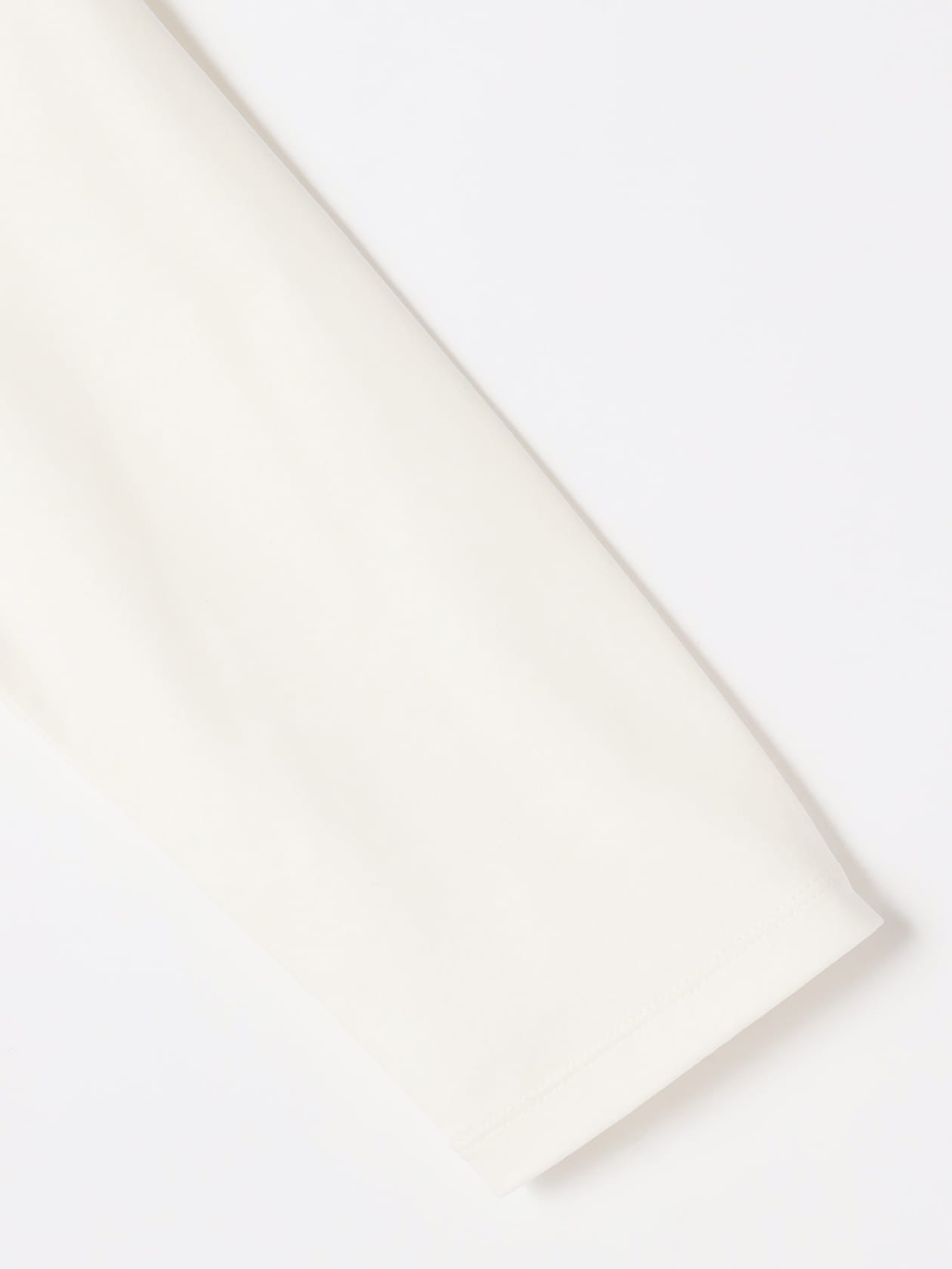 未使用　定価5万　ディーゼル　Dロゴ　刺繍 中綿ベスト　オフホワイト　白 T-ADJUST-SLITS-R17 T-shirt with tonal logo embroidery
