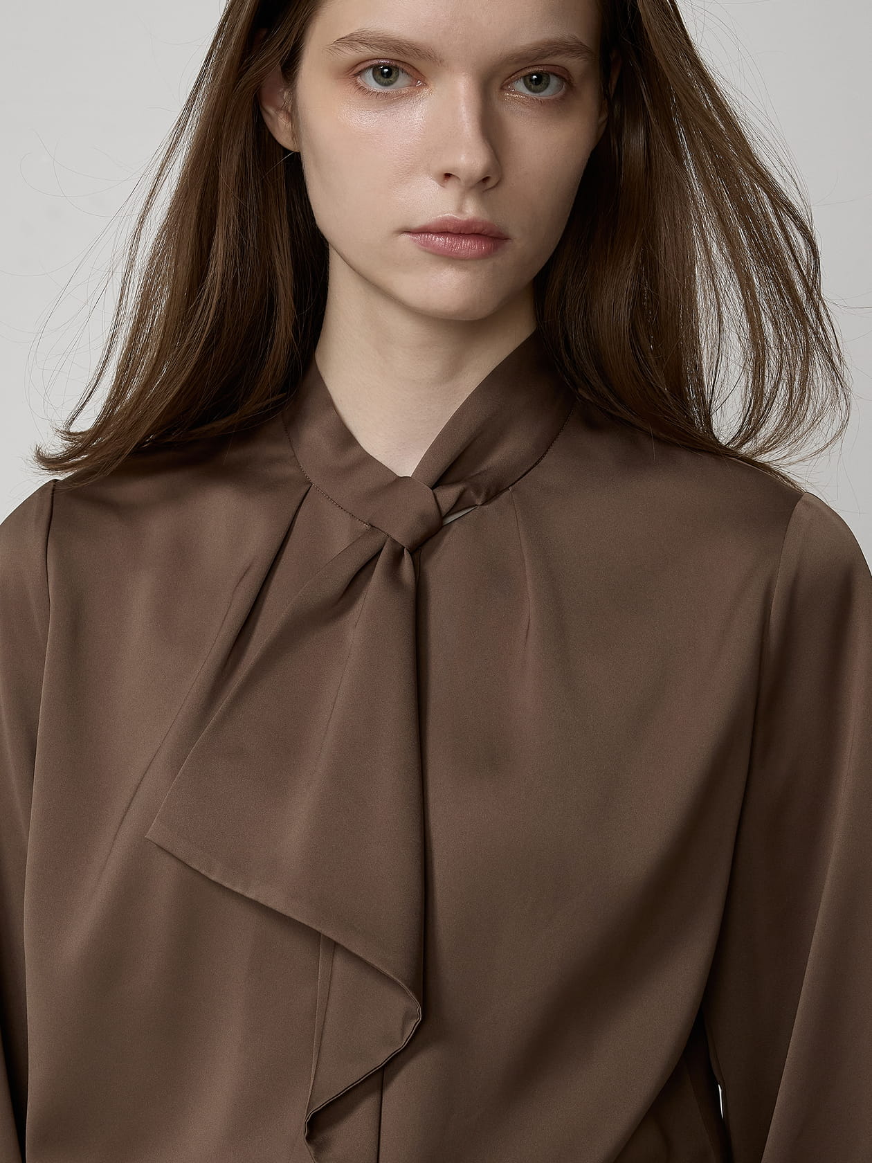 クレープサテン ボウタイブラウス