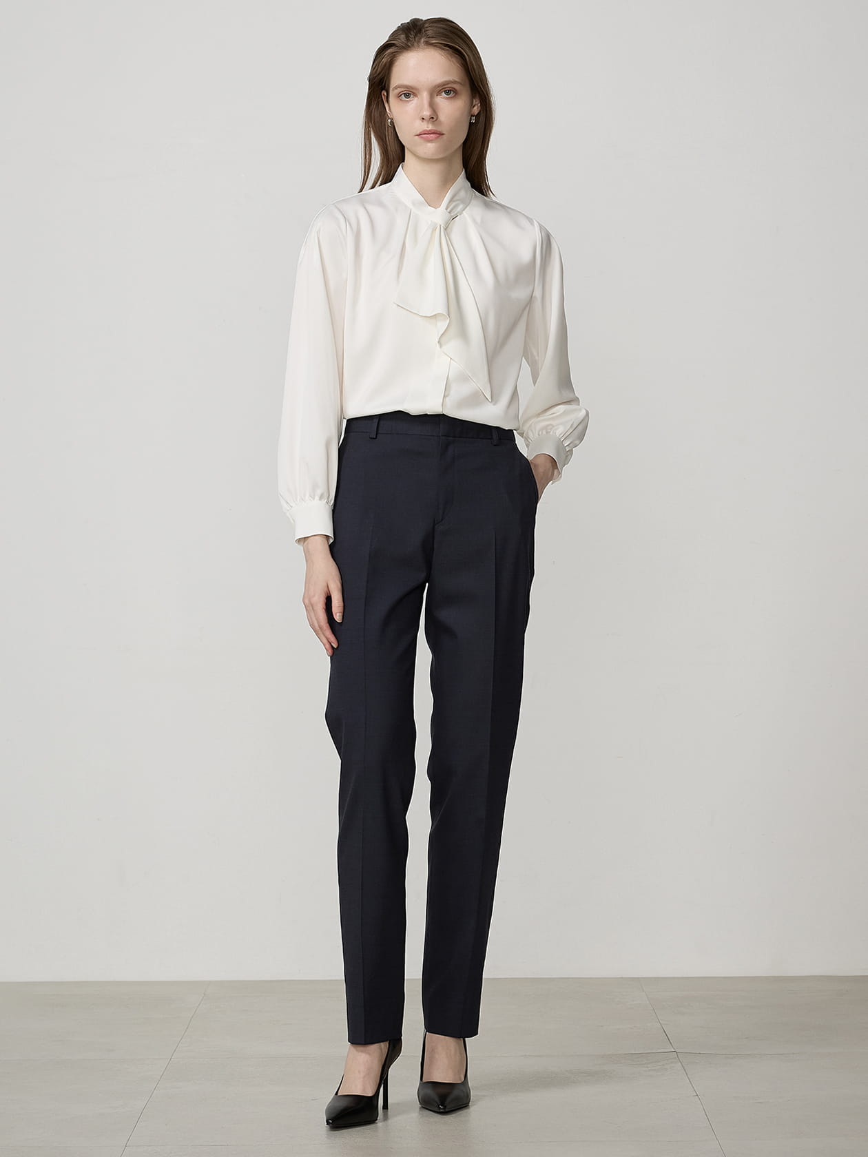 クレープサテン ボウタイブラウス