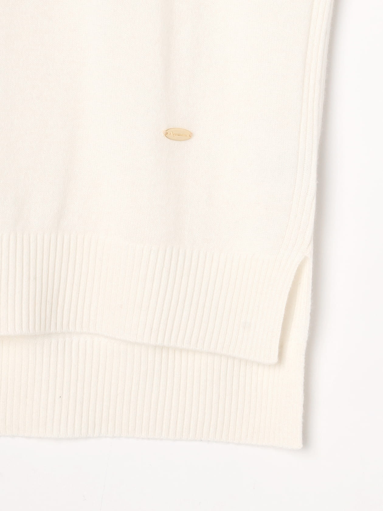 カシミヤハイネックニット