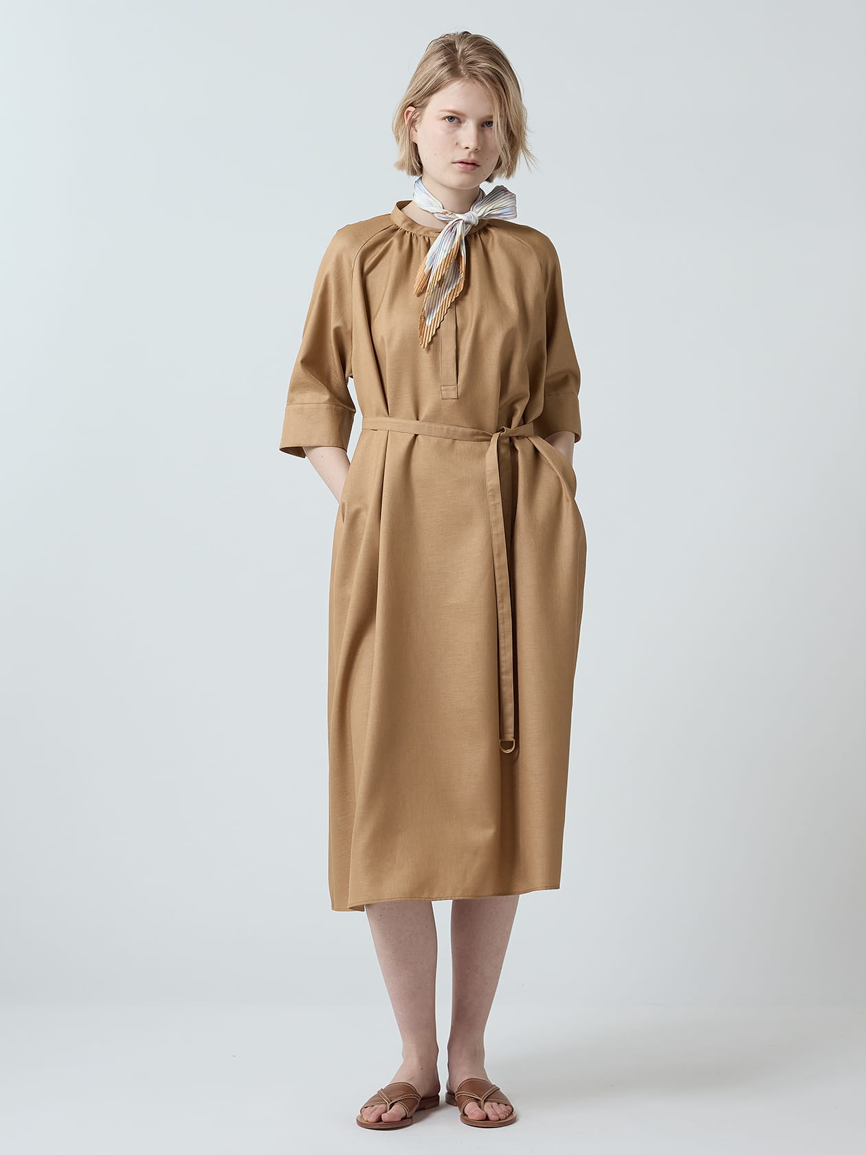 ギャザーシャツワンピース