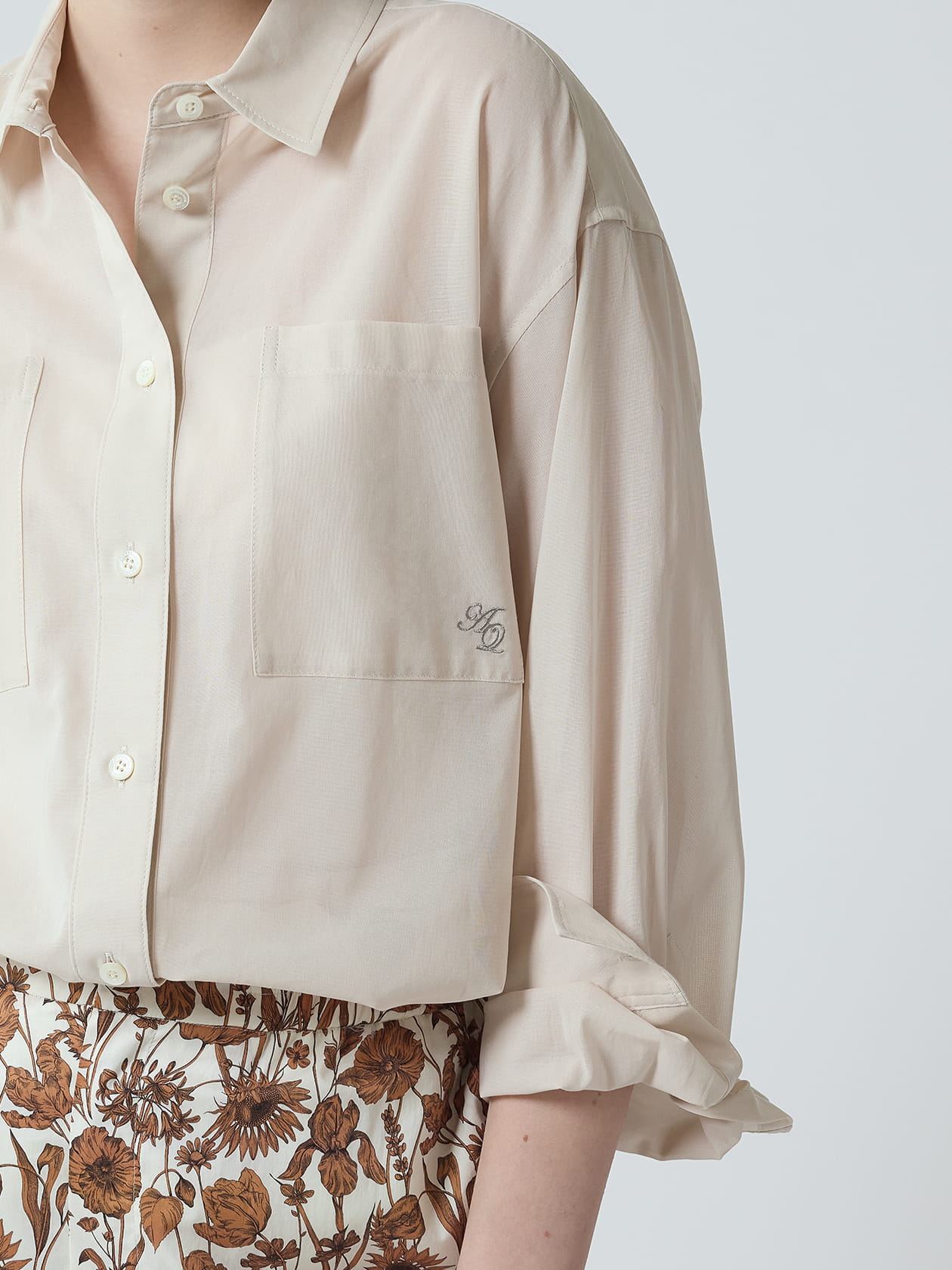 ほぼ新品 ALAiA ポップラインストレッチシャツXS 白 36 新品・送料込】ALAiA(アライア) ポップラインストレッチシャツXS 白