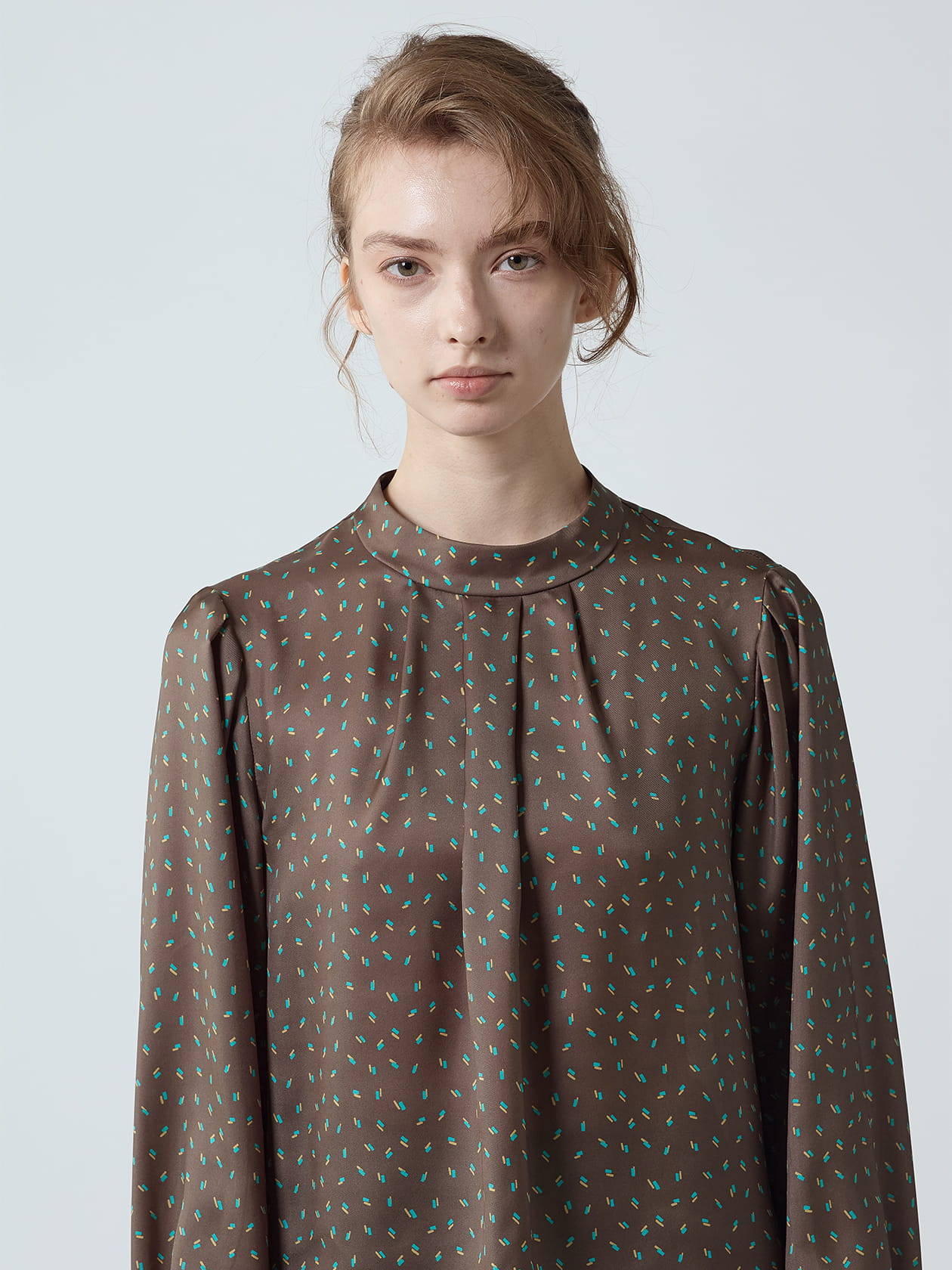 スクエアードット スタンドカラーブラウス