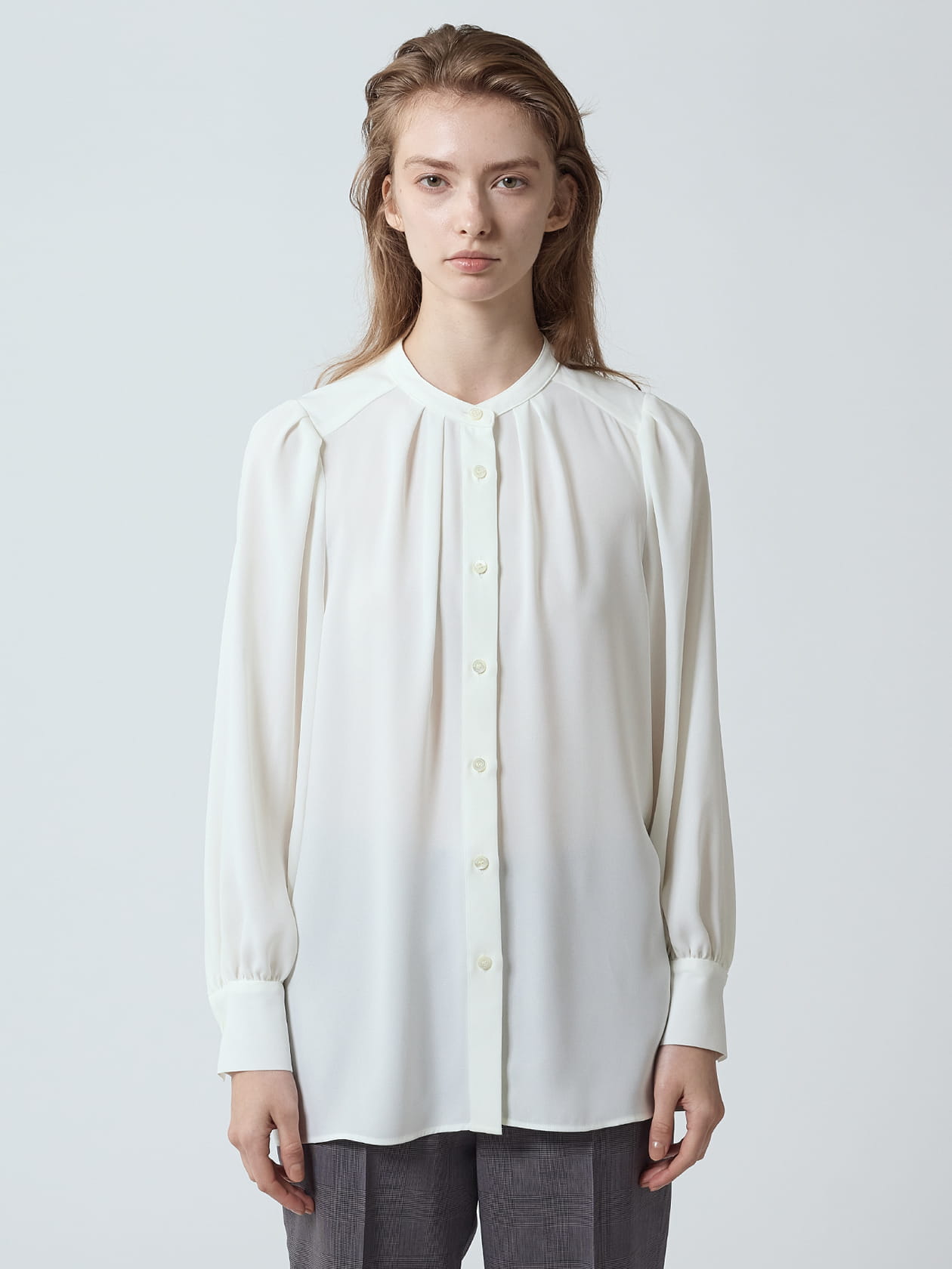 ギャザーパフスリーブブラウス