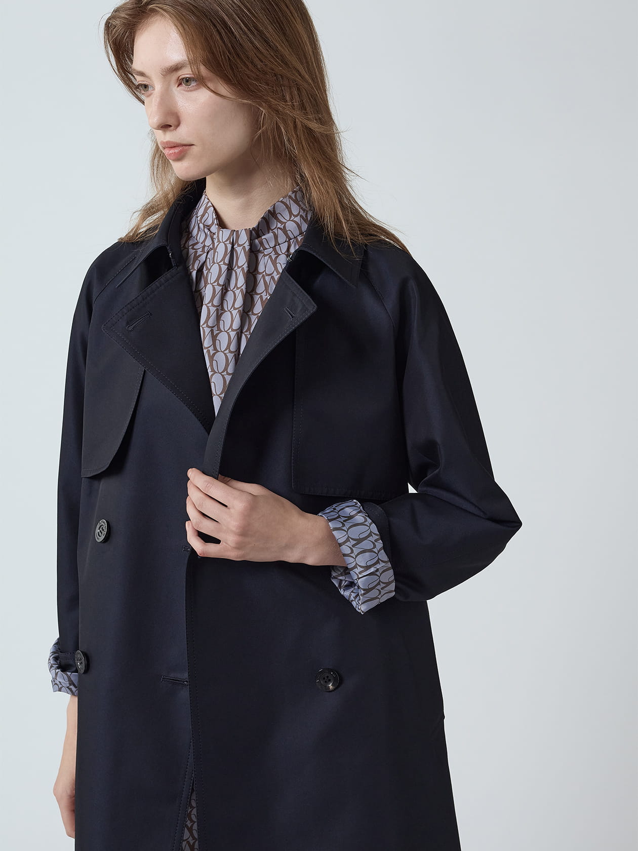 レショップ LE トレンチコート　サイズ3 レショップ「エルイー」の新作トレンチコート、伝統的な