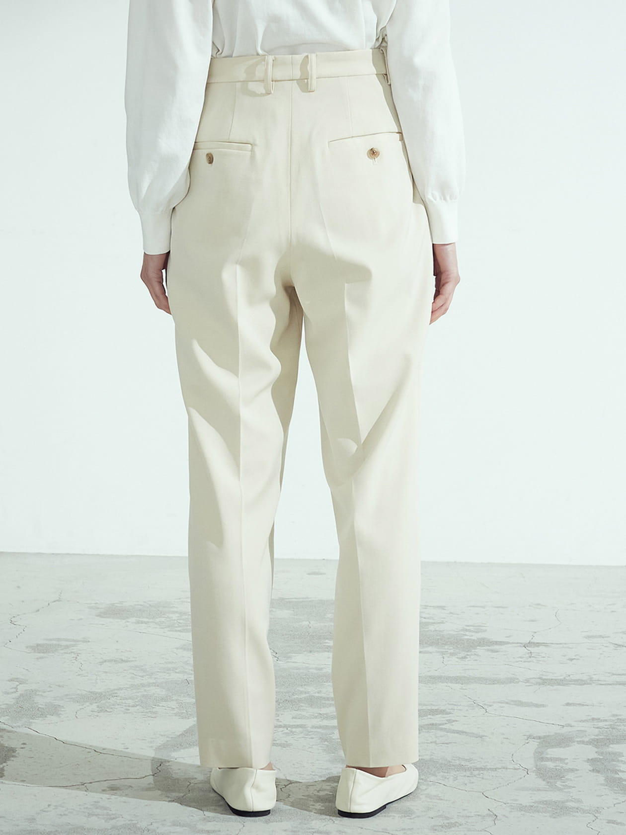 Aquascutum オフホワイト サイズ38 ライナー欠品 着丈修正ずみ