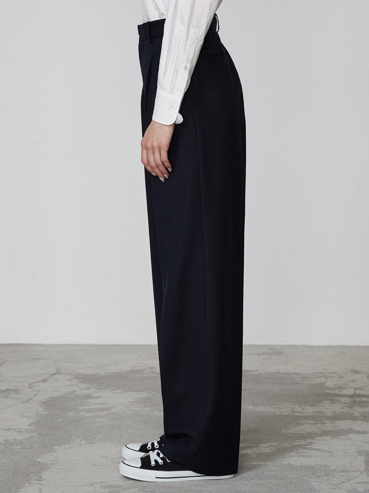 ネイビーサキソニー ワイドパンツ