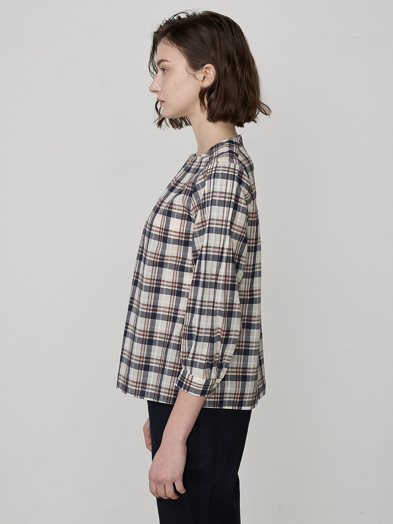 シアーチェックブラウス